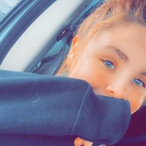 Meet your Posher, Adie